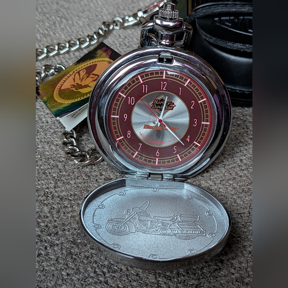Harley-Davidson Pocket Watch with Case - Picture 3 of 5